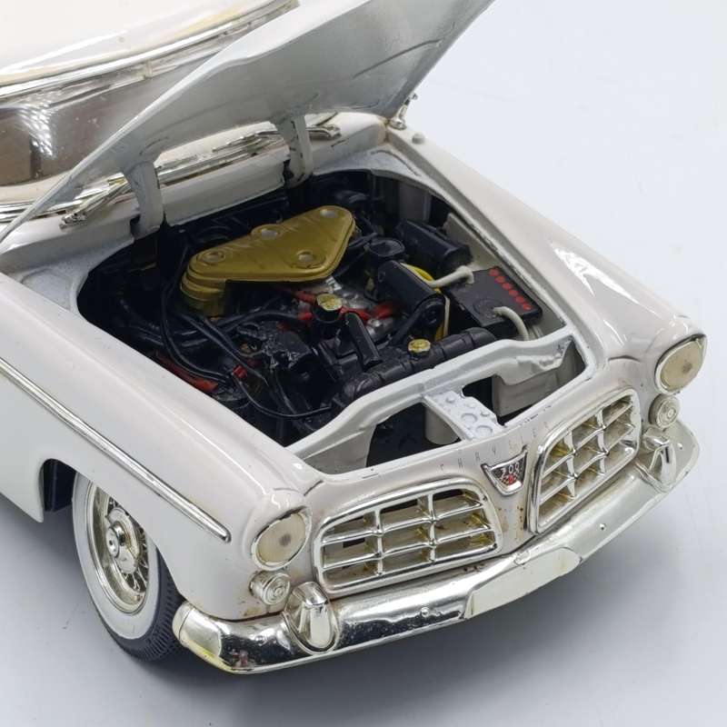 Maisto 1956 Chrysler 300B die-cast model car - scale 1/18