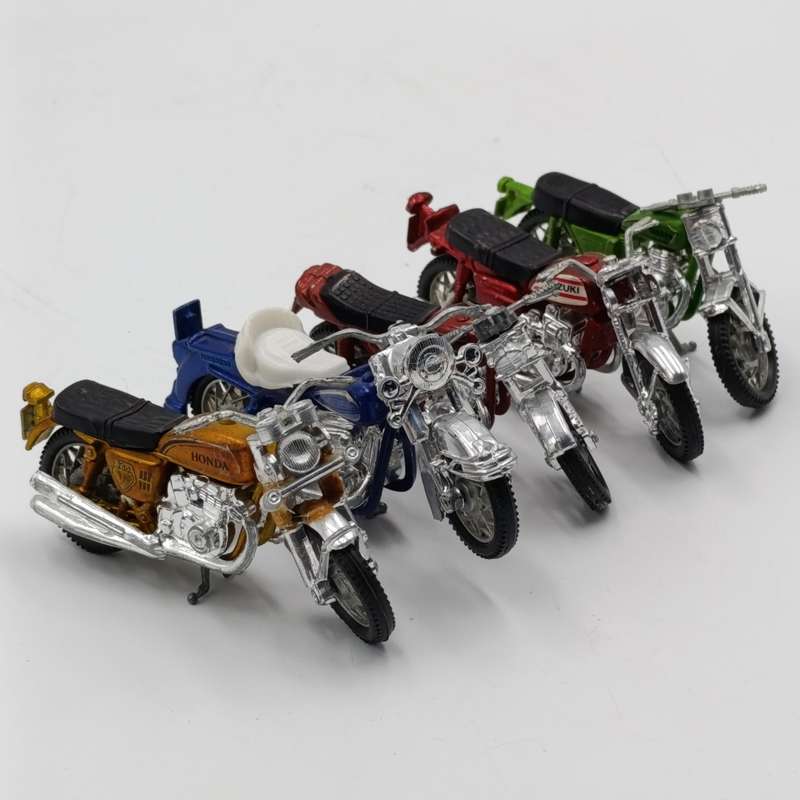 Set of 5 vintage die-cast model motorcycles