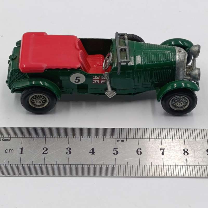 Matchbox Models of Yesteryear #5 1929 Bentley 4 1/2 Litre die-cast model car