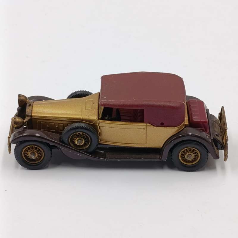 Matchbox Models of Yesteryear No. Y-15 1930 Packyard Victoria die-cast model car