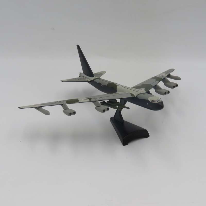 USAF B-52 Stratofortress- Scale 1/234
