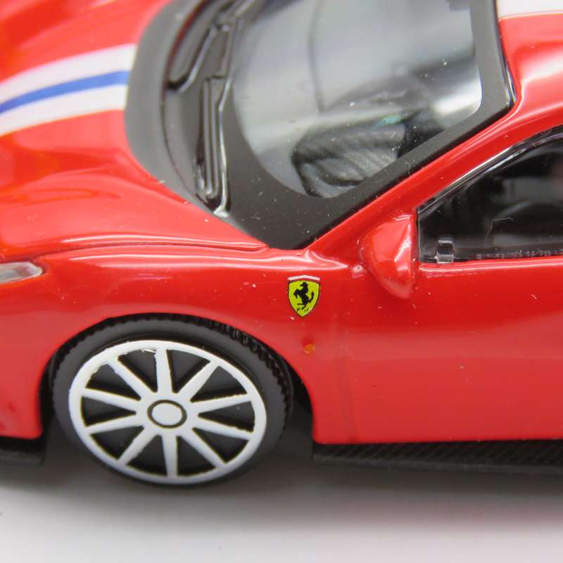 Bburago Shell V-Power Ferrari 488 Pista die-cast model car in box