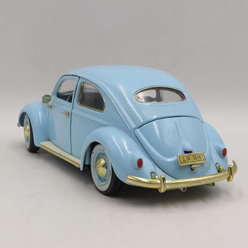Bburago 1955 Volkswagen Beetle model car -  scale 1/18
