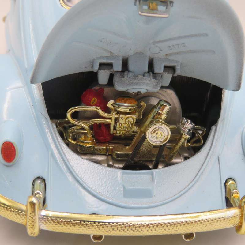 Bburago 1955 Volkswagen Beetle model car -  scale 1/18