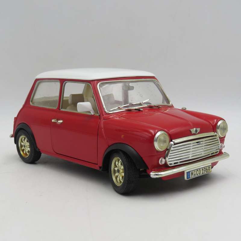 Bburago Mini Cooper die-cast model car - Scale 1/16