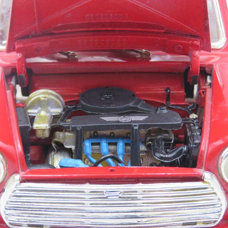 Bburago Mini Cooper die-cast model car - Scale 1/16