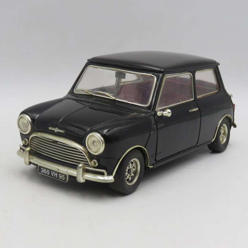 Solido Mini Cooper S die-cast model car - Scale 1/16