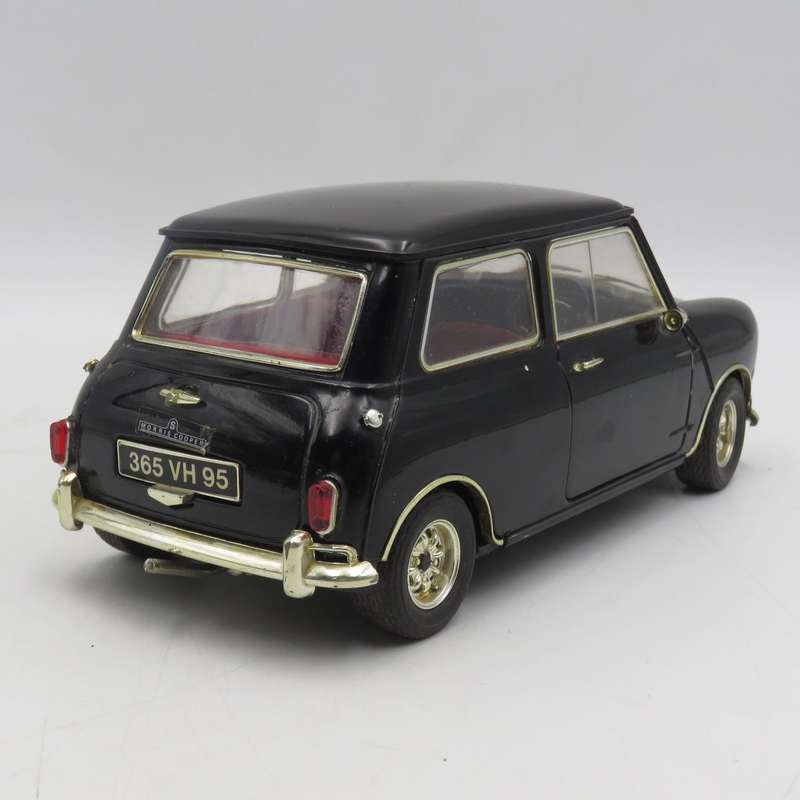 Solido Mini Cooper S die-cast model car - Scale 1/16