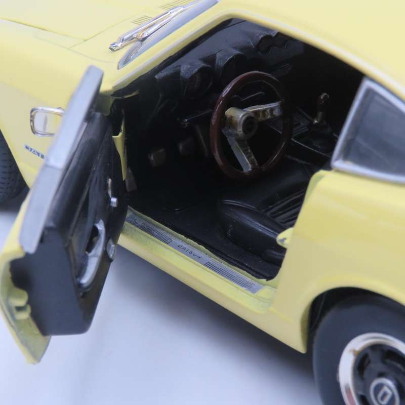 Maisto 1971 Datsun 240Z die-cast model car - Scale 1/18