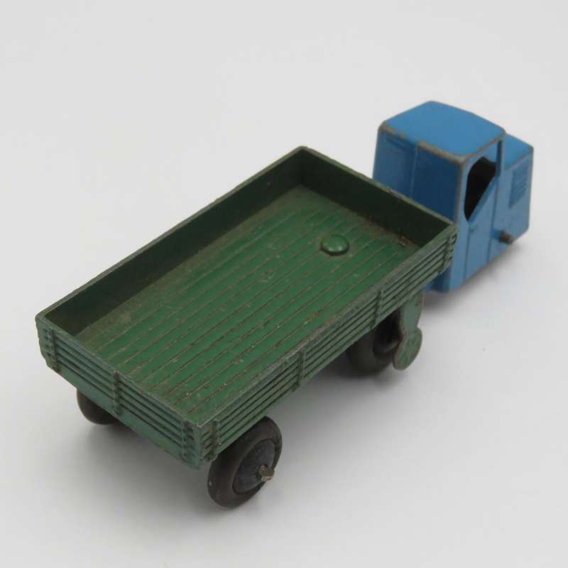 Meccano Dinky Toys #415 Mechanical Horse and open wagon toy car