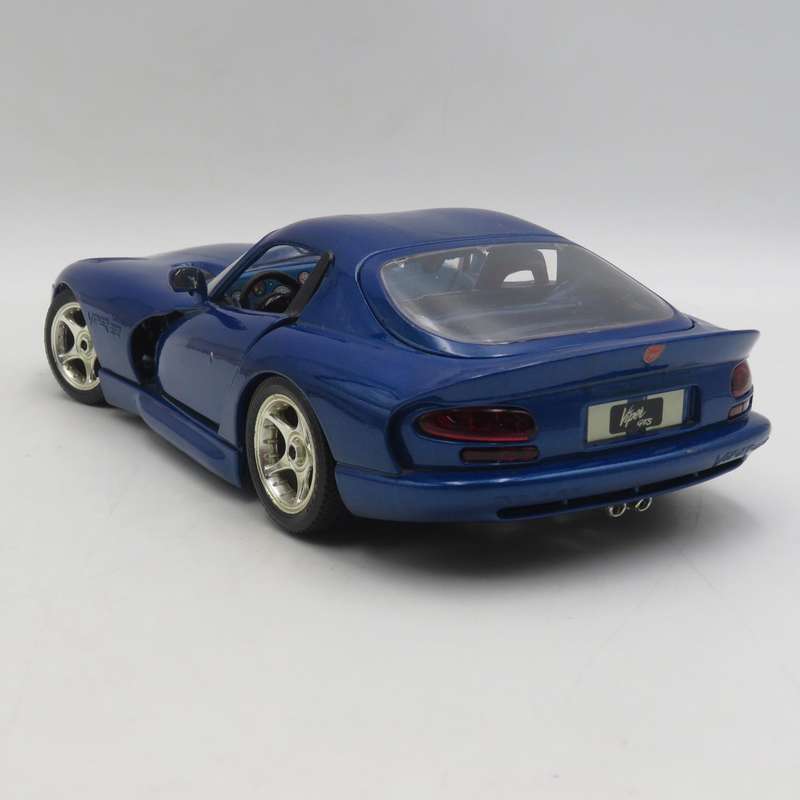Bburago Dodge Viper GTS Coupe die-cast model car - Scale 1/18
