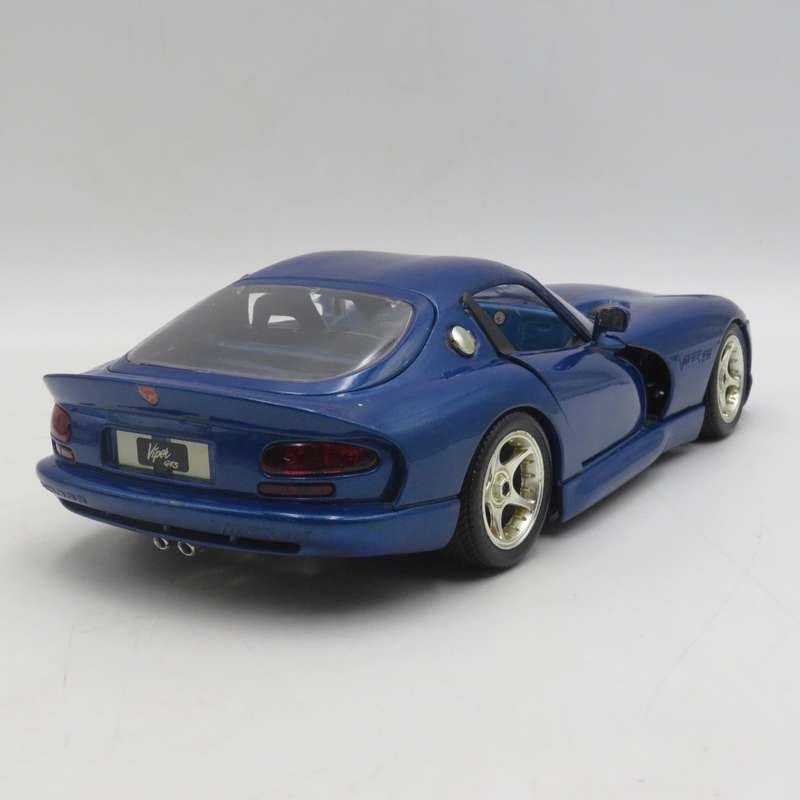 Bburago Dodge Viper GTS Coupe die-cast model car - Scale 1/18