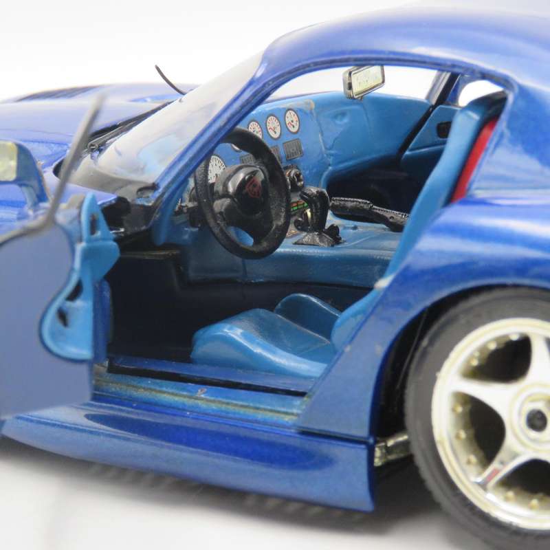Bburago Dodge Viper GTS Coupe die-cast model car - Scale 1/18