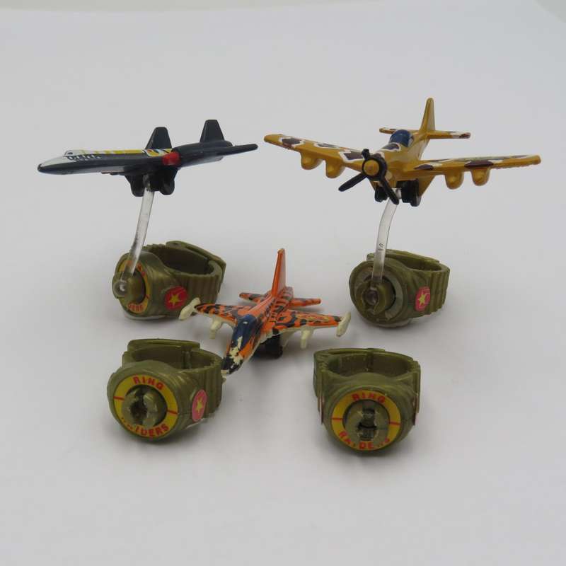 Set of 3 Vintage Matchbox Ring Raiders jet planes - ring sticks missing plus extra ring