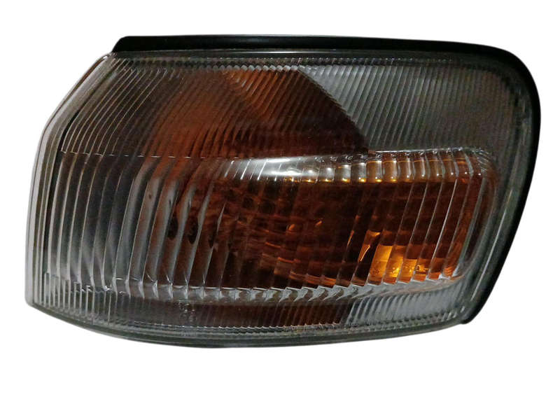 Toyota Coroll AE110 LHS Corner Lamp
