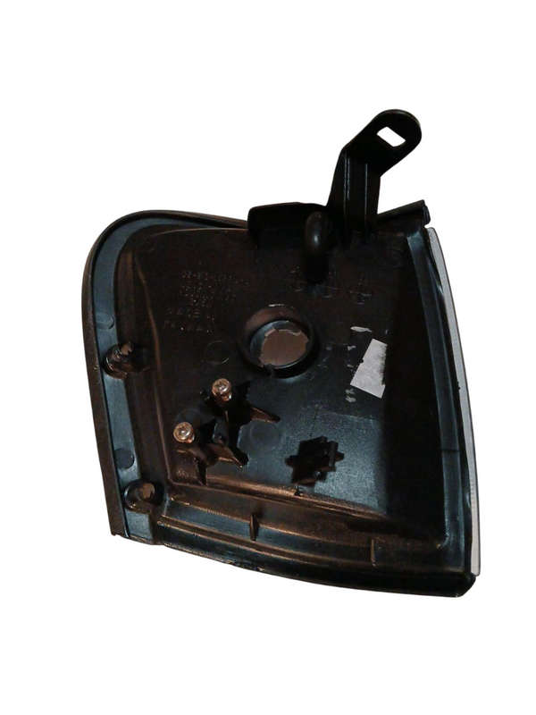 Isuzu Bakkie LHS Normal Corner Lamp