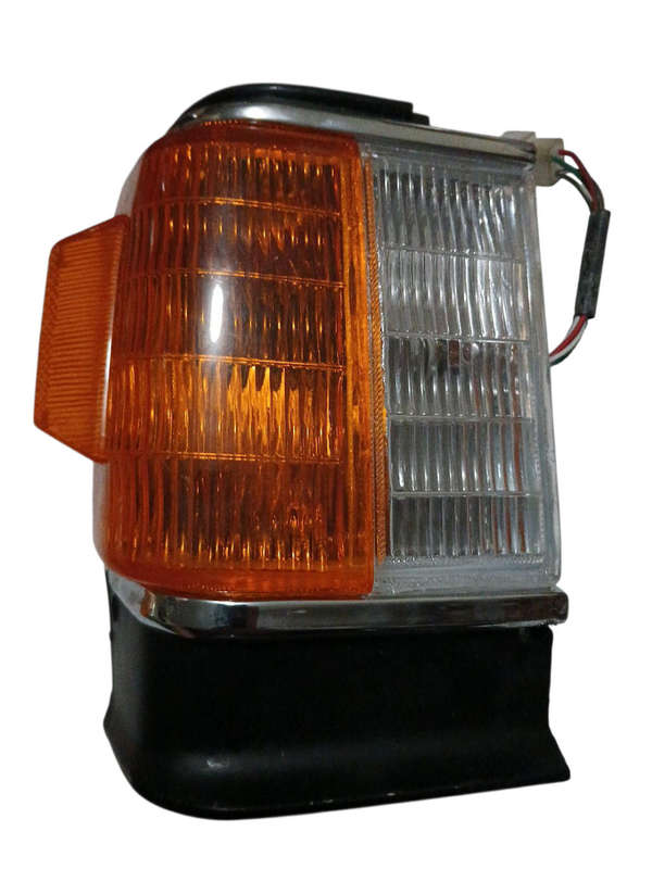 Toyota Corolla RX60/ 62/ 70/ 72 RHS Corner Lamp