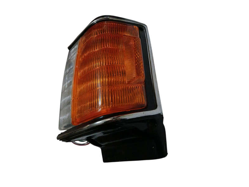Toyota Corolla RX60/ 62/ 70/ 72 LHS Corner Lamp