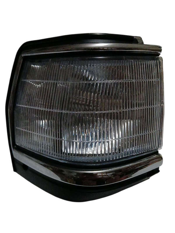Toyota Cressida 1989-92 RHS Corner Lamp