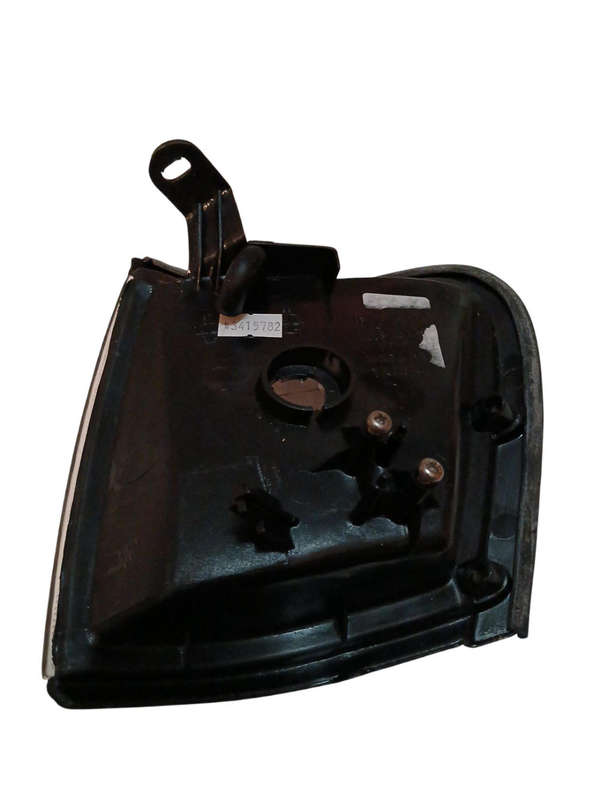Isuzu Bakkie RHS Crystal Corner Lamp