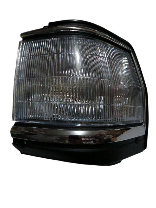 Toyota Cressida 1989-92 LHS Corner Lamp