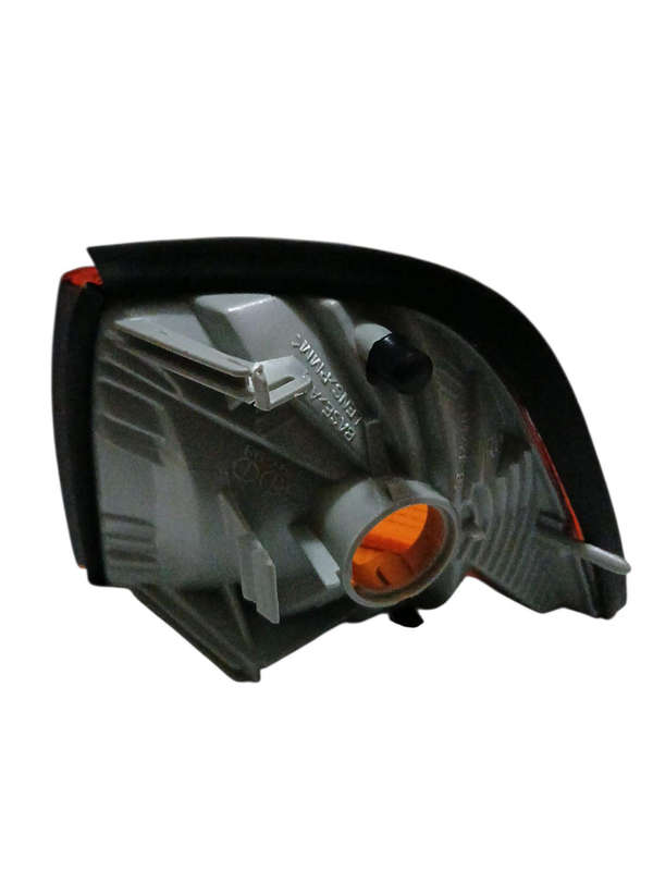BMW E36 3-series 1992-94 Amber RHS Corner Lamp