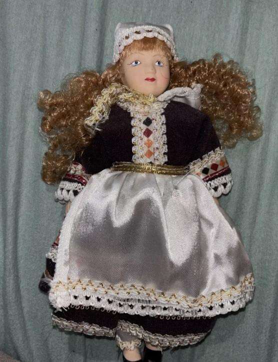 Dolls of the World No.2 France (No Book)