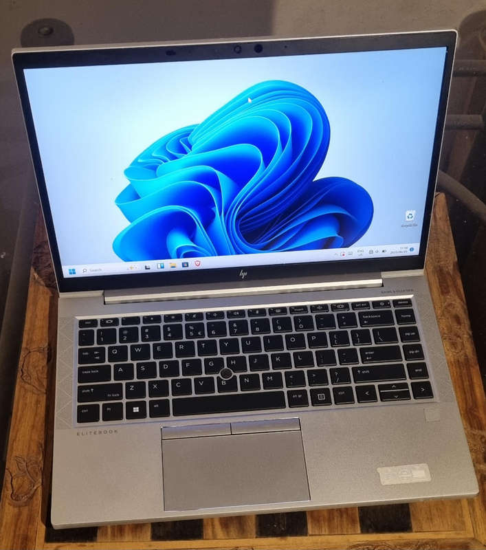 HP EliteBook 845 G8  Ryzen 5 | 16GB RAM | 512GB SSD | Backlit Keyboard | Windows 11 Pro