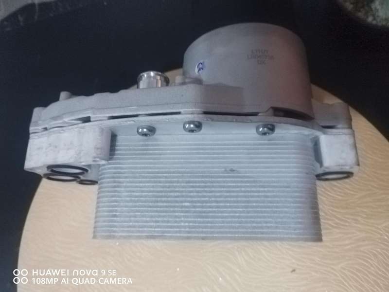 Discovery 4 oil cooler