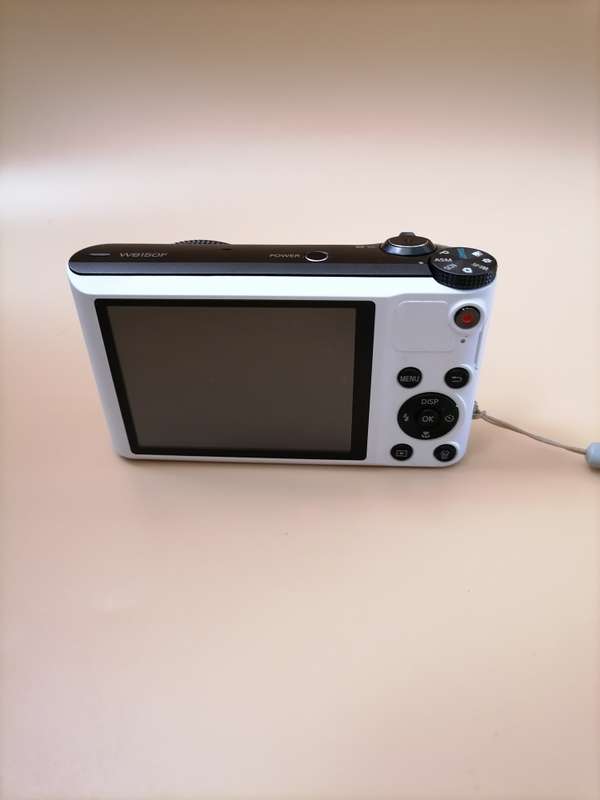 Samsung WB150F Digital Camera  (14.2MP, 18x Optical Zoom, WiFi & FHD Videos)