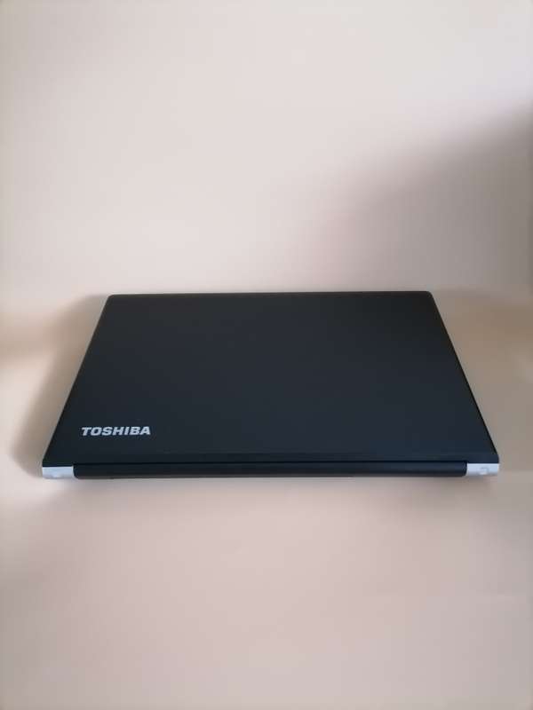 Toshiba A50 (Intel i7 4th, 256GB SSD, 16GB RAM) 15.6 Inch Laptop