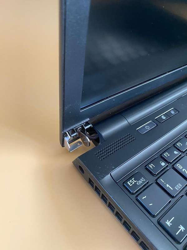Toshiba Tecra R850-F42N (Intel Core i7, 128GB SSD, 8GB RAM) 15.6 Inch Laptop
