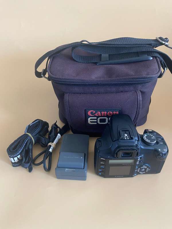 Canon EOS 350D Digital SLR Camera (8MP,  7-Point auto focus system) Black