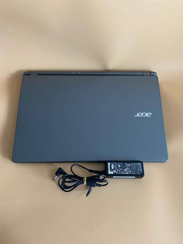 Acer Aspire V5 Series (Intel Core i5, 128GB SSD, 8GB RAM) 15.6 Inch Laptop