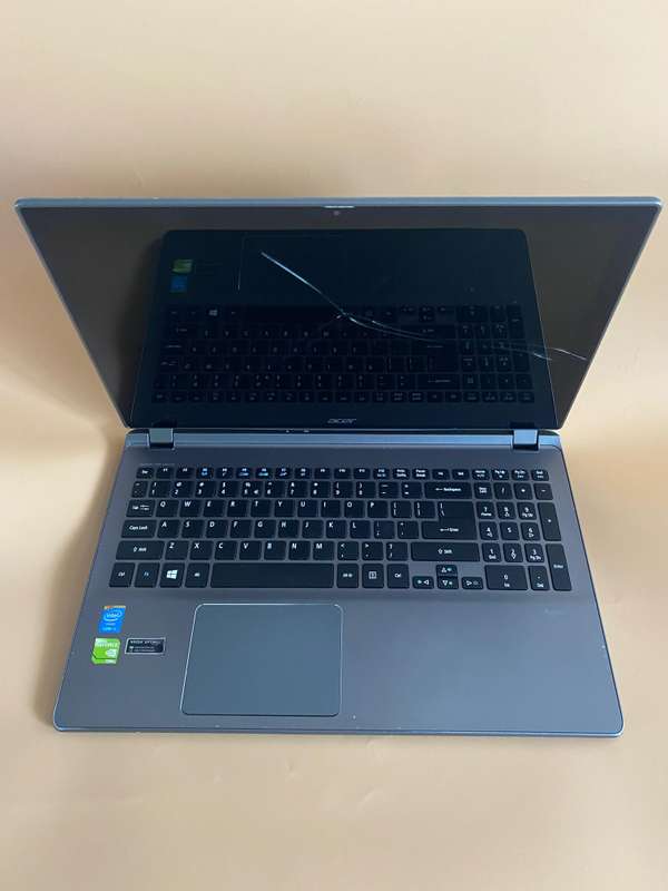 Acer Aspire V5 Series (Intel Core i5, 128GB SSD, 8GB RAM) 15.6 Inch Laptop