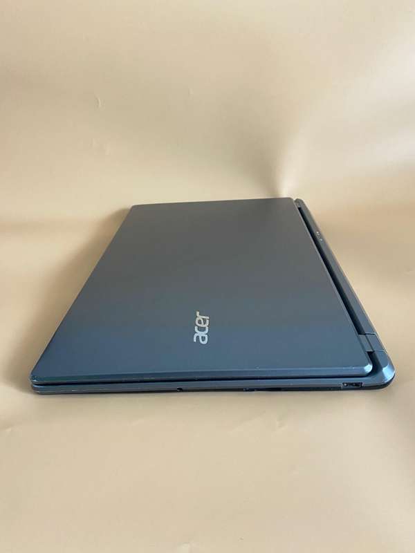 Acer Aspire V5 Series (Intel Core i5, 128GB SSD, 8GB RAM) 15.6 Inch Laptop