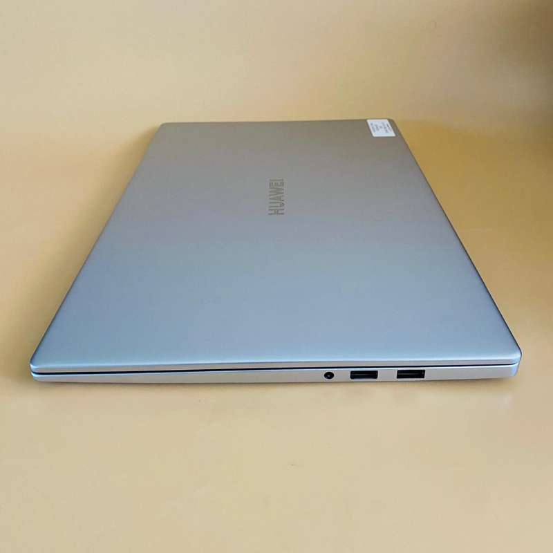 HUAWEI BoDE-WXX9 (Intel Core i3, 256GB SSD, 8GB RAM) 14 Inch Laptop