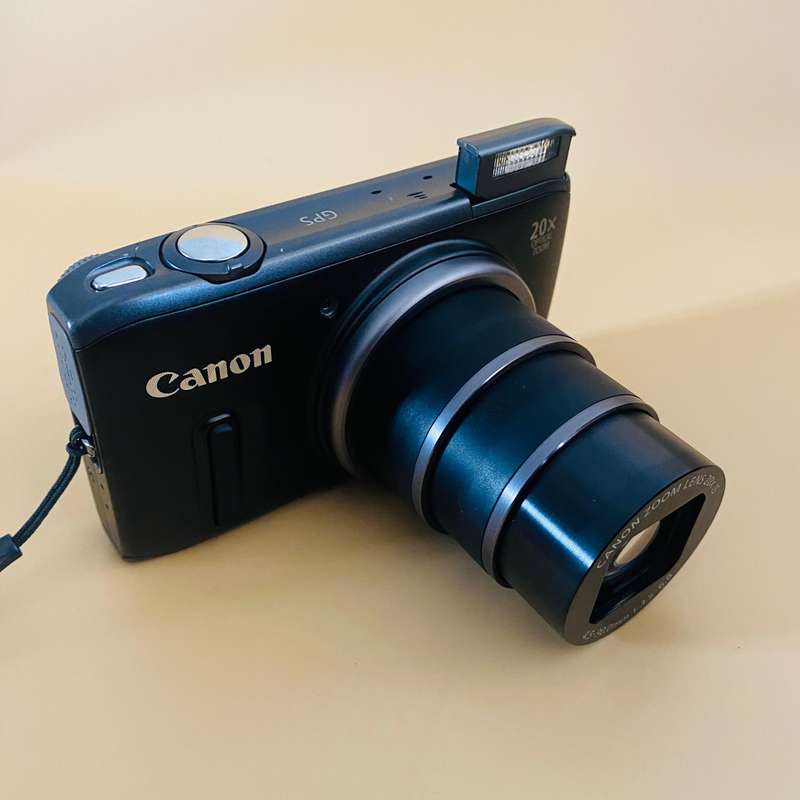 Canon PowerShot SX260 HS Digital Camera (12.1 MP, 1080p FHD & 20x Optical Zoom) Black