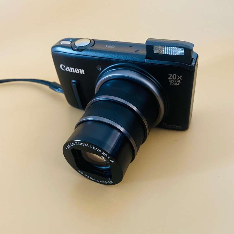 Canon PowerShot SX260 HS Digital Camera (12.1 MP, 1080p FHD & 20x Optical Zoom) Black