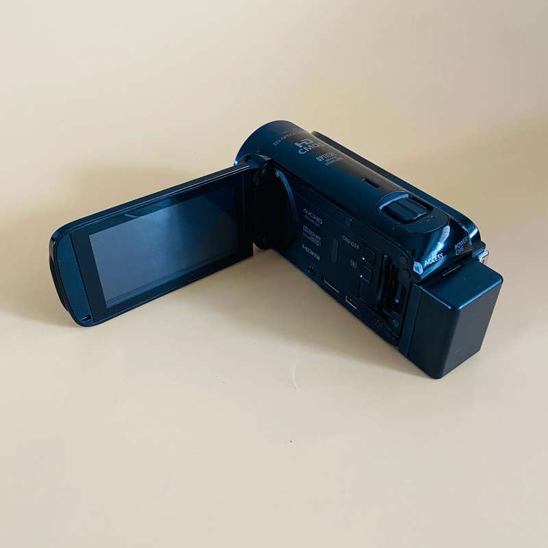 Canon Legria HF R606 Camcorders-Black