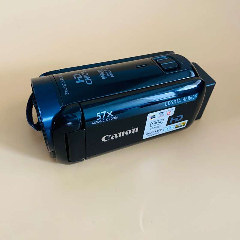 Canon Legria HF R606 Camcorders-Black