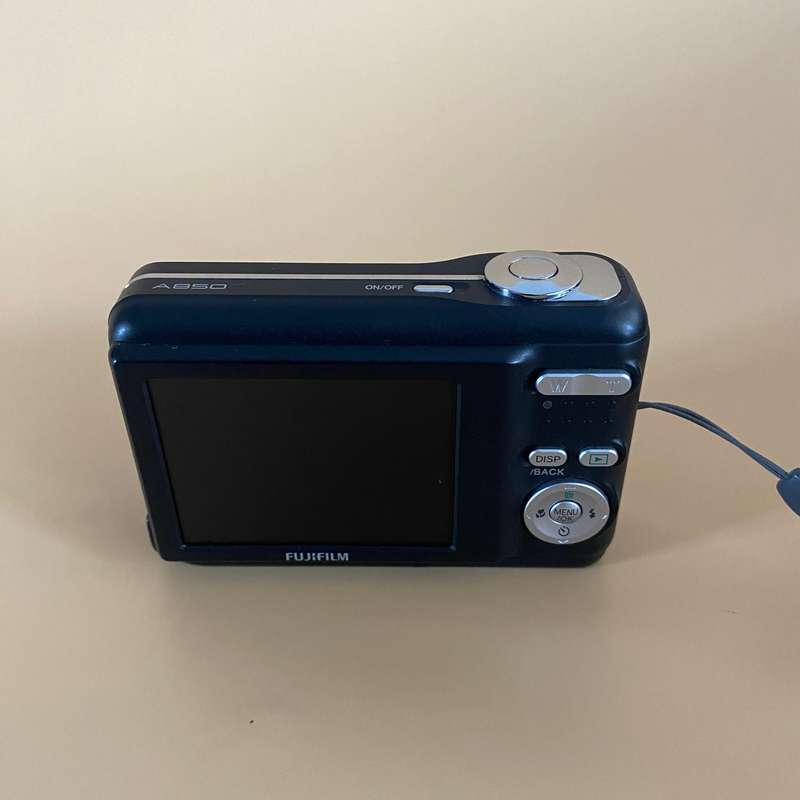 Fujifilm FinePix A850 Digital Camera (8.1MP, 3x Optical Zoom) Black