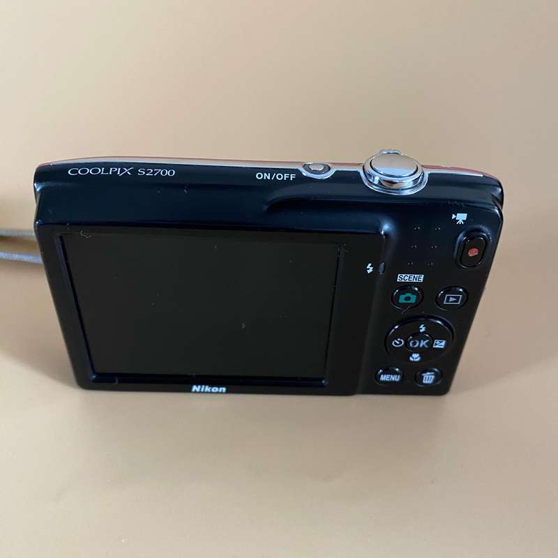 Nikon Coolpix S2700 Compact Digital Camera-Pink