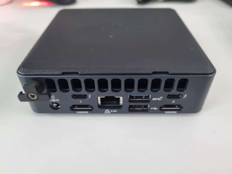 Intel NUC11TNK (Intel i5, 256GB SSD & 8GB RAM) 11th Gen