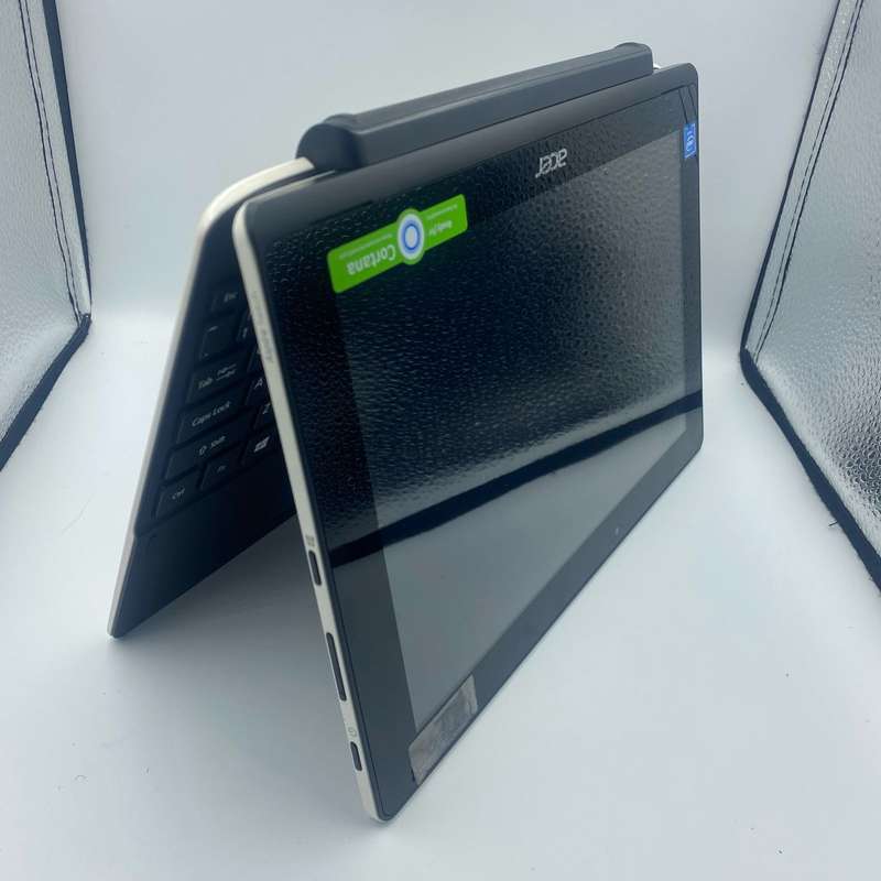 Acer Aspire SW3-013 (Intel Atom, 64GB HCG8e, 2GB RAM) 10.1 Inch Laptop