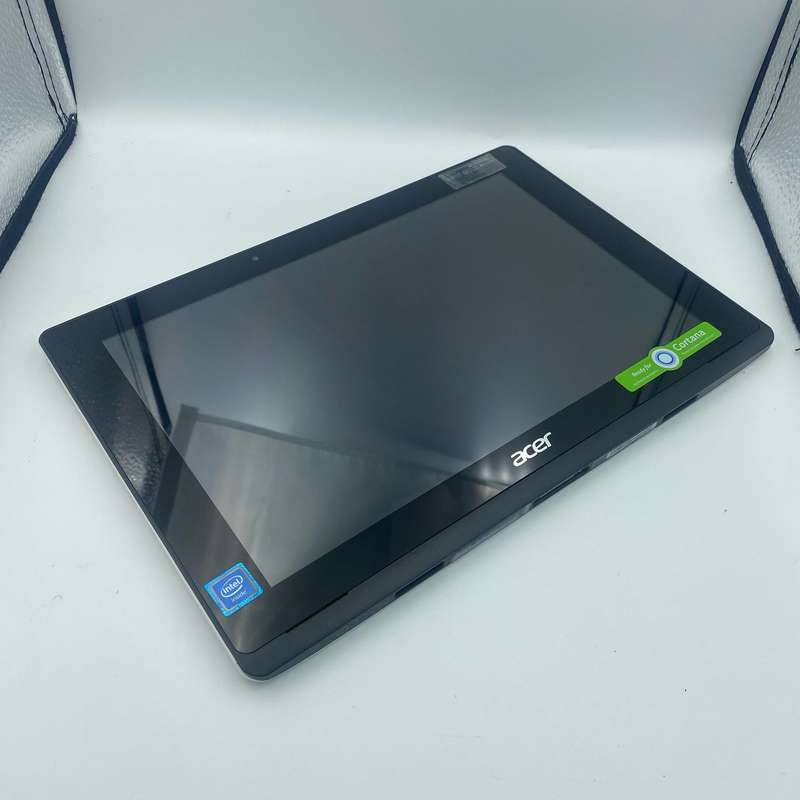Acer Aspire SW3-013 (Intel Atom, 64GB HCG8e, 2GB RAM) 10.1 Inch Laptop