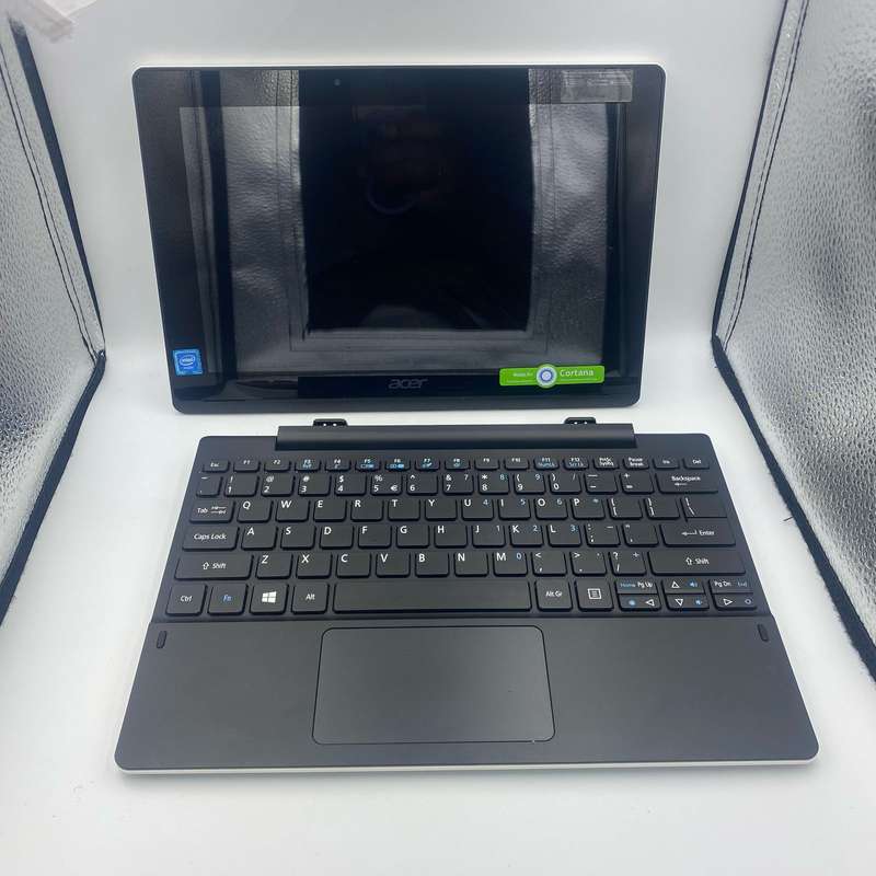 Acer Aspire SW3-013 (Intel Atom, 64GB HCG8e, 2GB RAM) 10.1 Inch Laptop