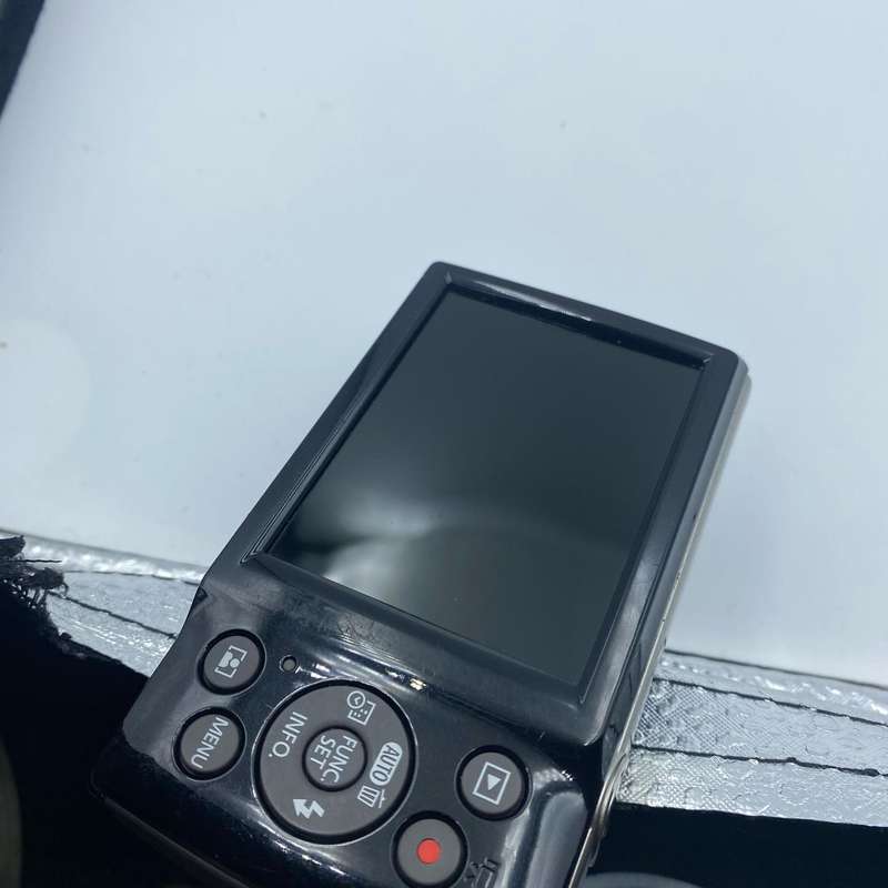 Canon IXUS 185 Digital Camera (20MP | 720p HD, 8x Optical Zoom) Black