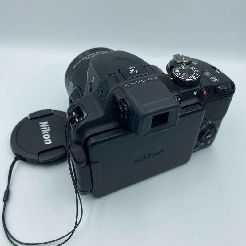 Nikon COOLPIX P520 18.1 MP CMOS Digital Camera with 42x Zoom Lens and Full HD 1080p Video (Black)