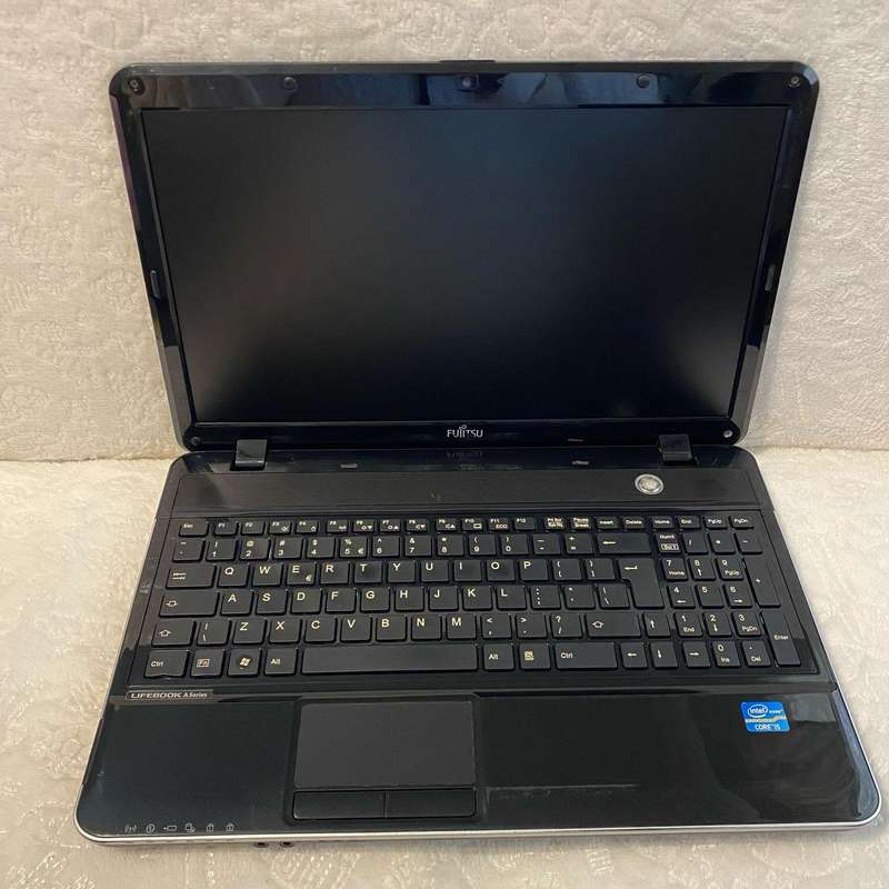 Fujitsu Lifebook A Series AH531 (Intel i5, 128GB SSD, 4GB RAM) 15.6 Inch Laptop